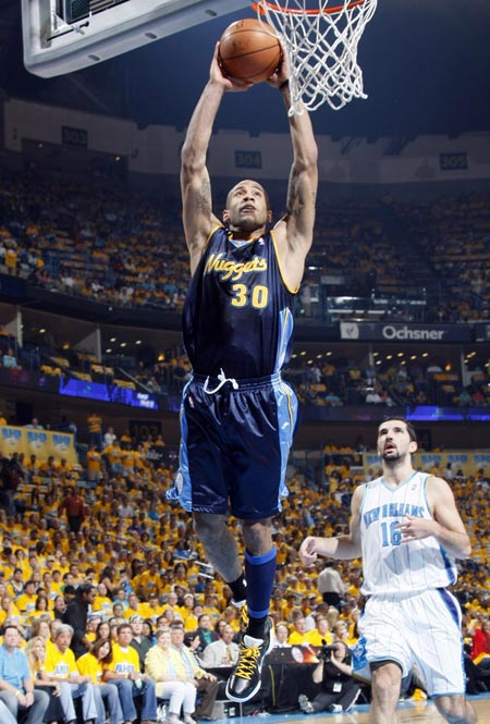 坛长青树 坛长青树