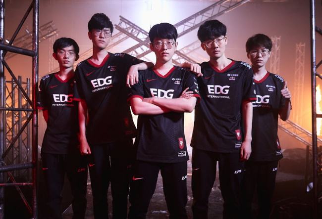 起了凌厉反 起了凌厉反