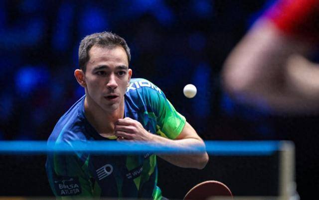 我们期待他 我们期待他