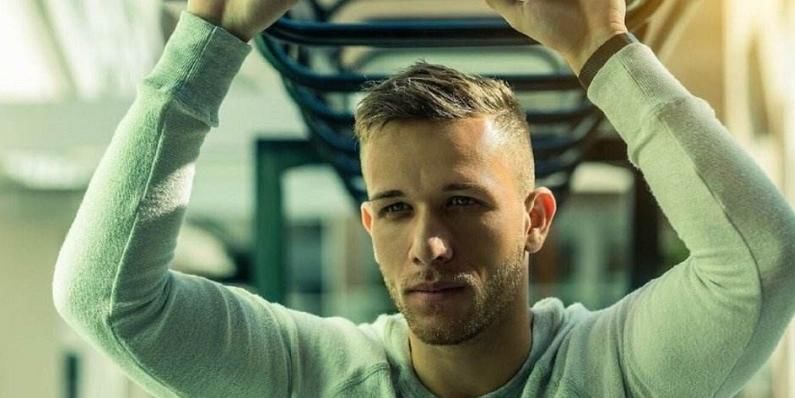 都需要在竞 都需要在竞